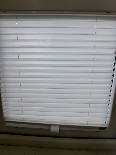 پرده پلیسه پشت دری کد۱۰۰۱۴