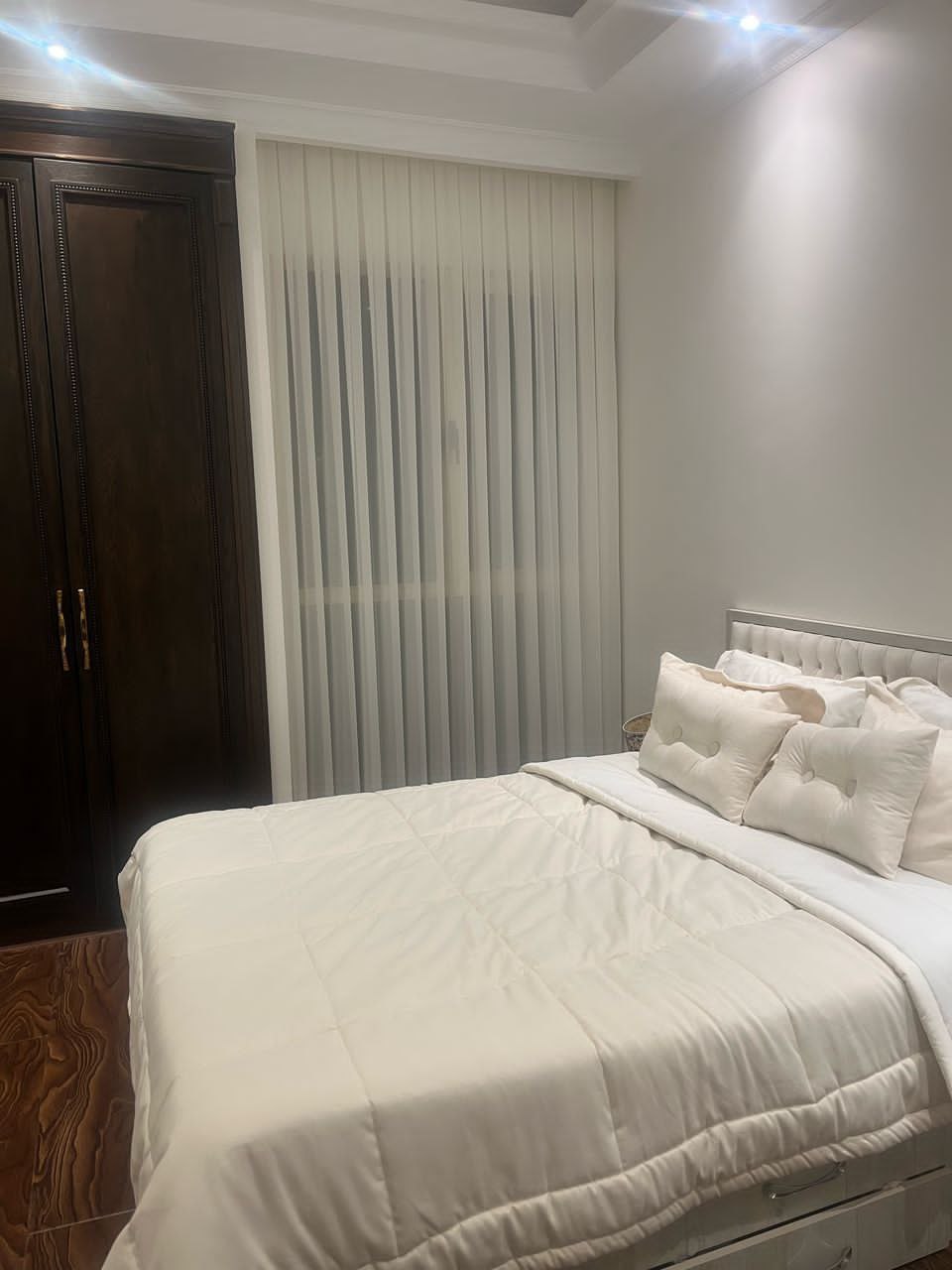 پرده حریر ساده رنگی کد ۱۰۰۲۰