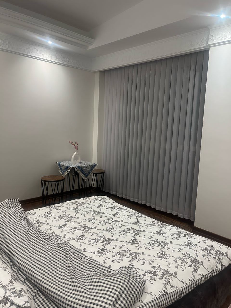 پرده حریر ساده رنگی کد ۱۰۰۲۰